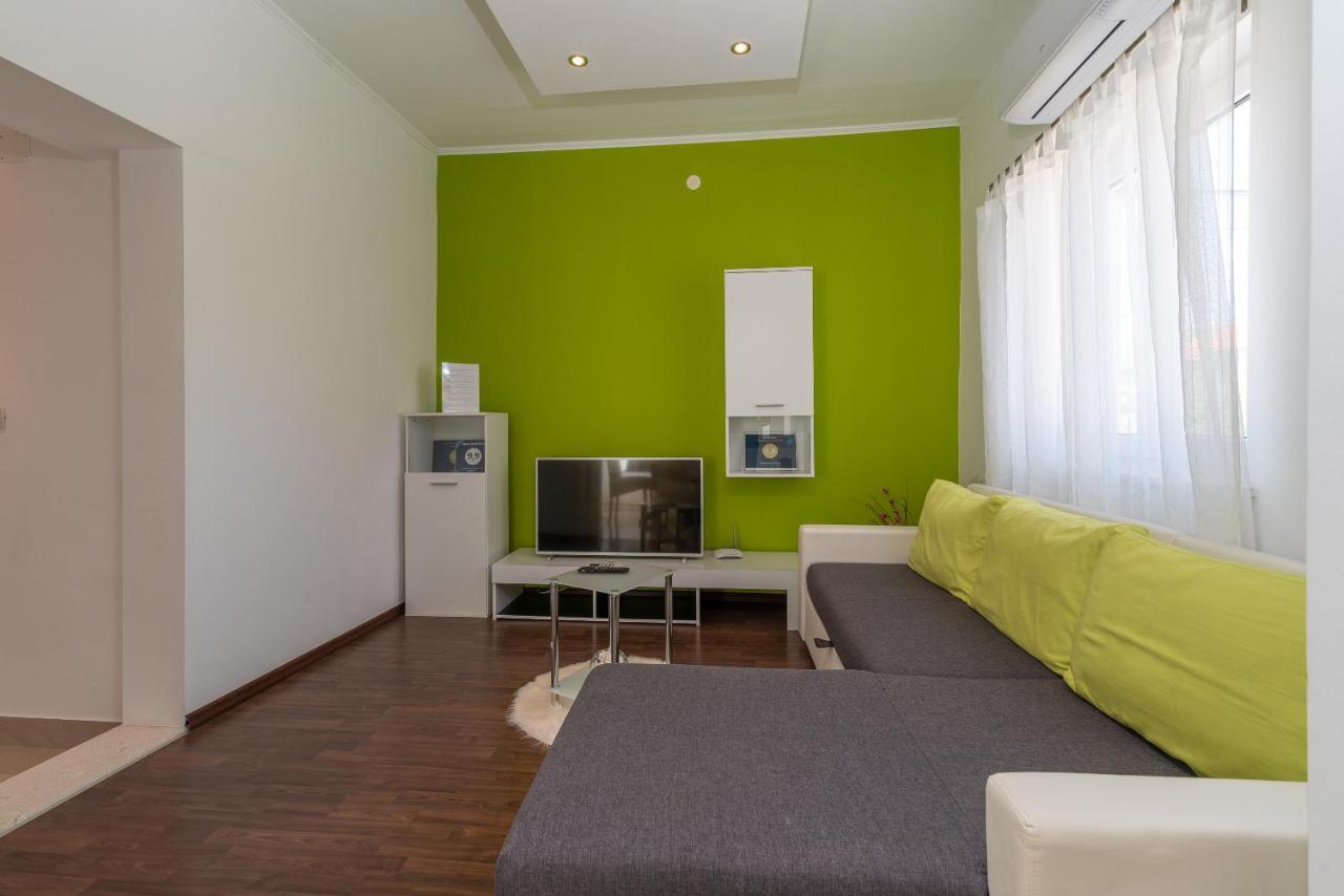 Apartment Roko Trogir Exterior foto
