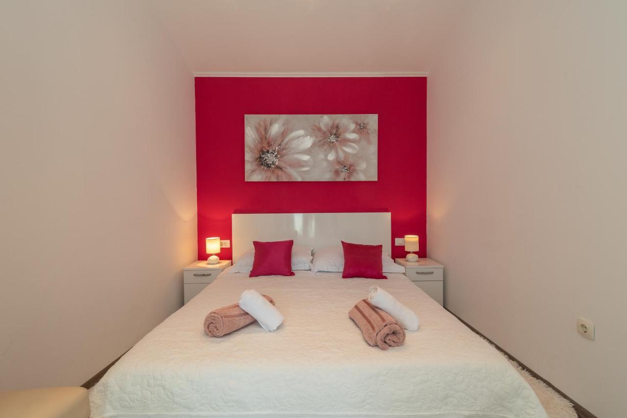 Apartment Roko Trogir Exterior foto
