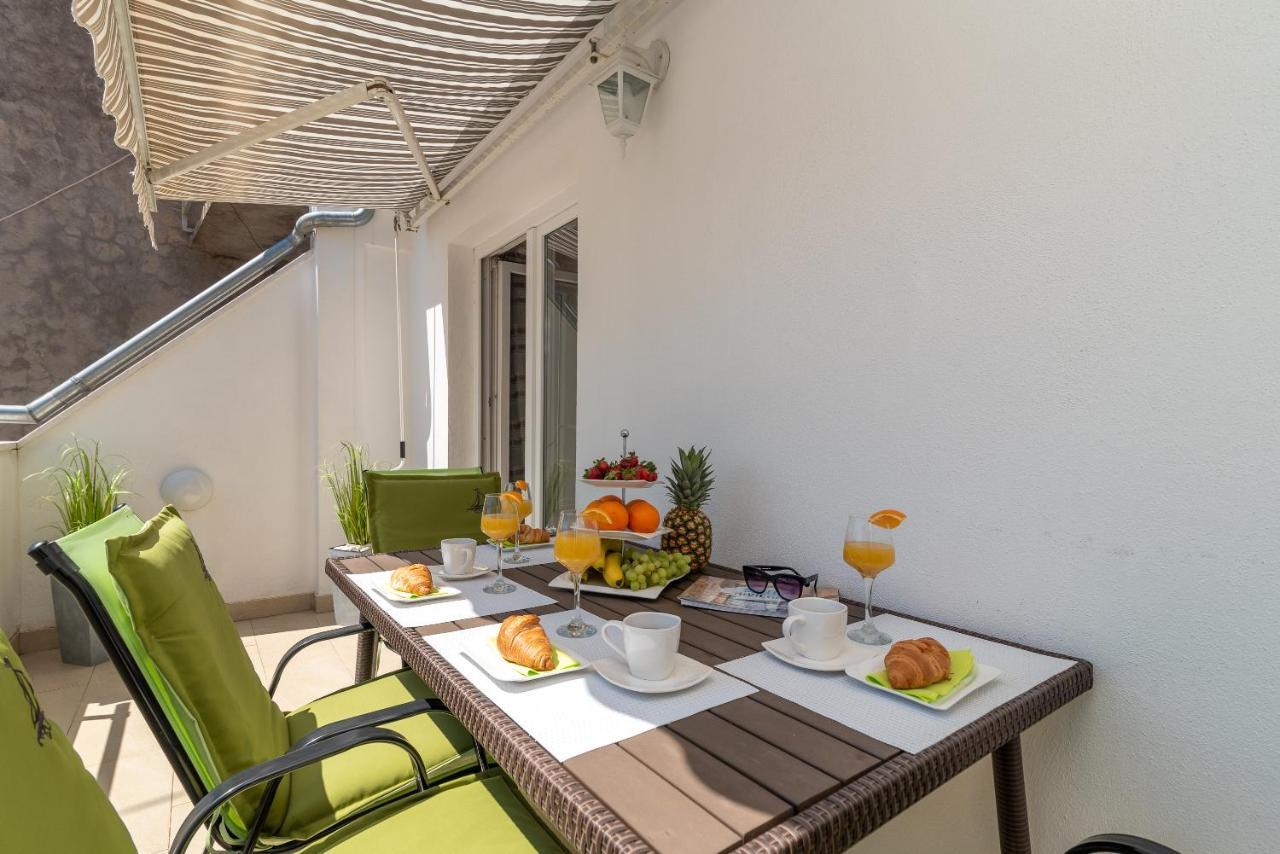 Apartment Roko Trogir Exterior foto