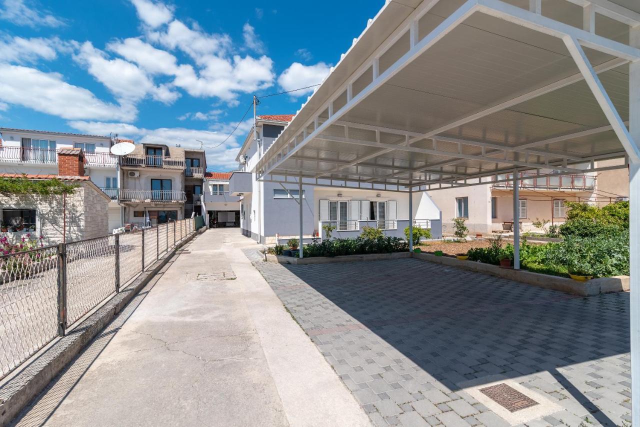 Apartment Roko Trogir Exterior foto