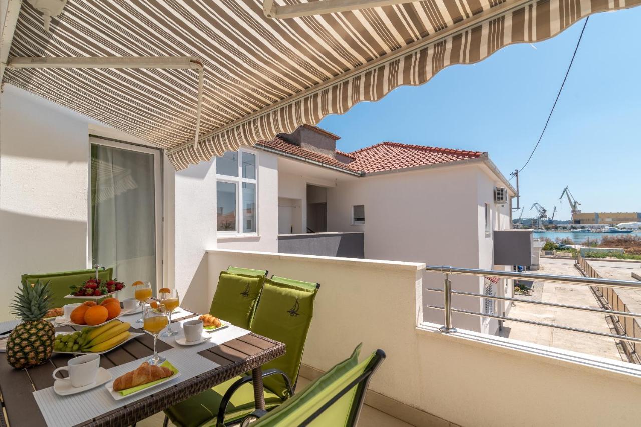 Apartment Roko Trogir Exterior foto
