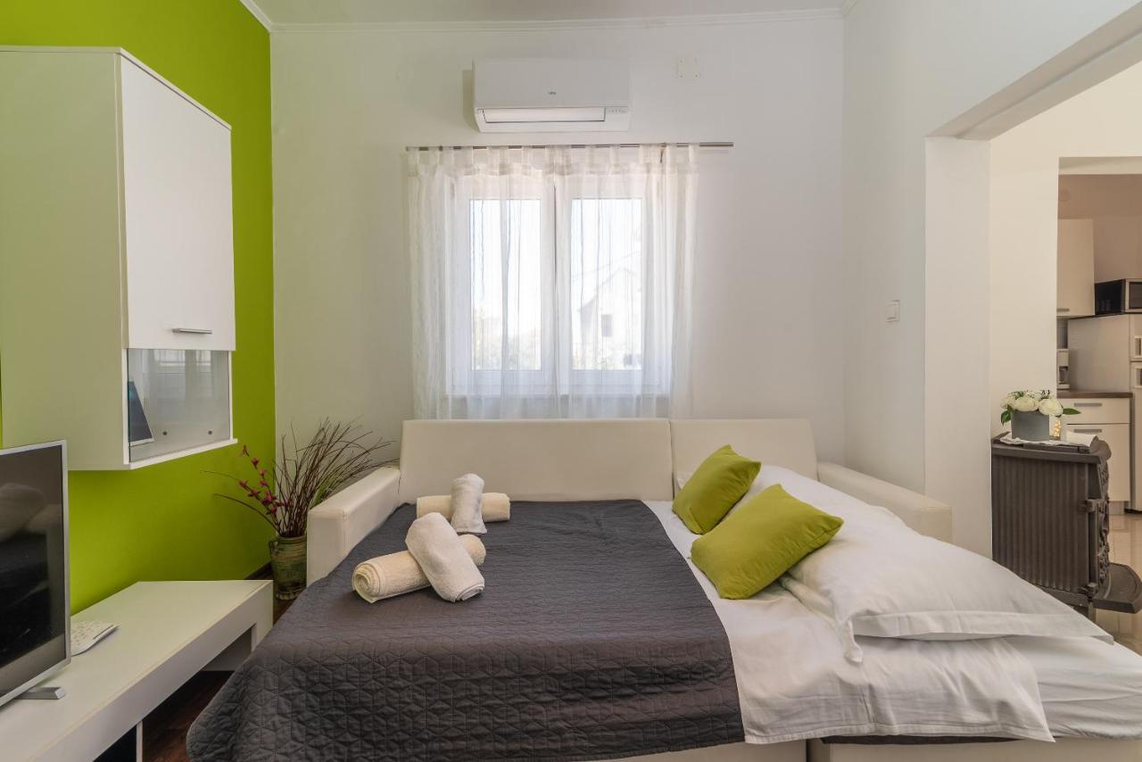 Apartment Roko Trogir Exterior foto