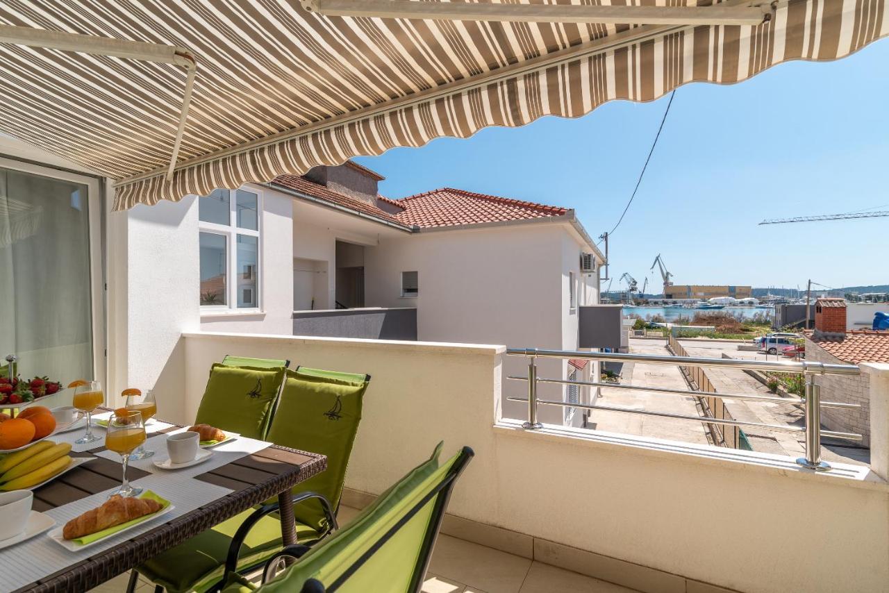 Apartment Roko Trogir Exterior foto